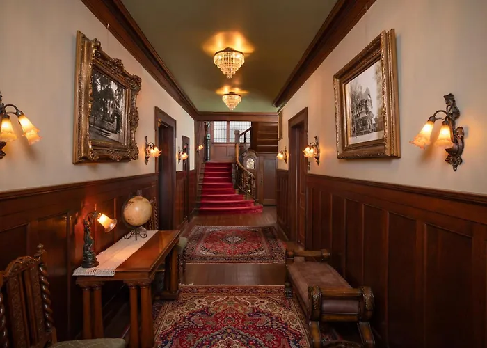 B&B only: 300 Clifton