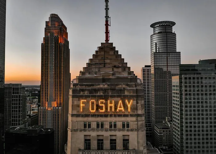 Dog friendly hotels W Minneapolis - The Foshay